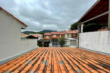 Bom Sobrado à venda no Conjunto Residencial Vista Verde na Rua Desembargador Vicente Sabino Júnior,