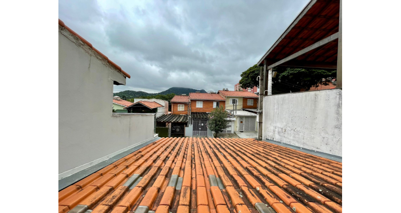Bom Sobrado à venda no Conjunto Residencial Vista Verde na Rua Desembargador Vicente Sabino Júnior,