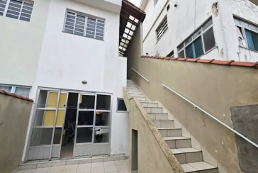 Sobrado à venda no Parque São Domingos na Rua Ibiraúna 