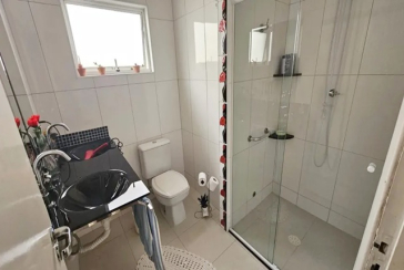 Sobrado à venda no Parque São Domingos na Rua Ibiraúna 