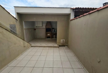 Sobrado à venda no Parque São Domingos na Rua Ibiraúna 