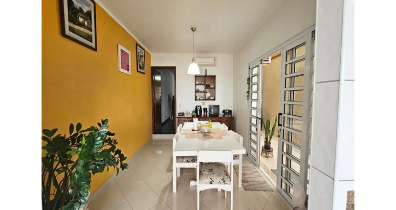 Sobrado à venda no Parque São Domingos na Rua Ibiraúna 