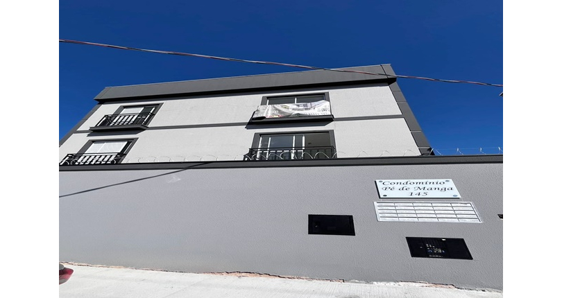 Apartamento Cobertura com quintal novo à venda no Bairro da Vila Mangalot na Rua Doutor Azor Montenegro 145