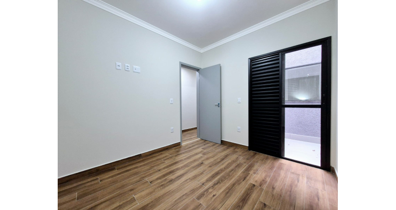  Sobrado novo à Venda no Bairro do Parque Maria Domitila na Rua Antônio Félix Pacheco