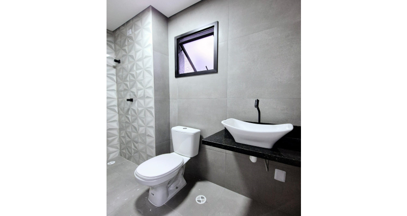 Sobrado novo à Venda no Bairro do Parque Maria Domitila na Rua Antônio Félix Pacheco