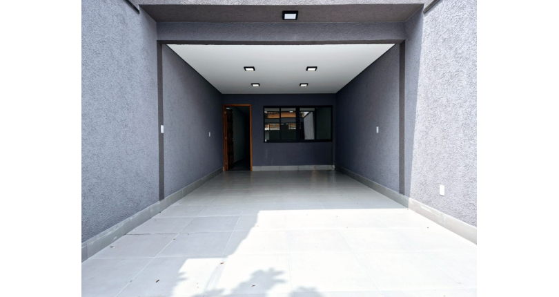 Sobrado novo à Venda no Bairro do Parque Maria Domitila na Rua Antônio Félix Pacheco