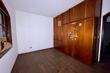 Casa Térrea à venda no Bairro do Parque São Domingos na Rua Artur Bastos