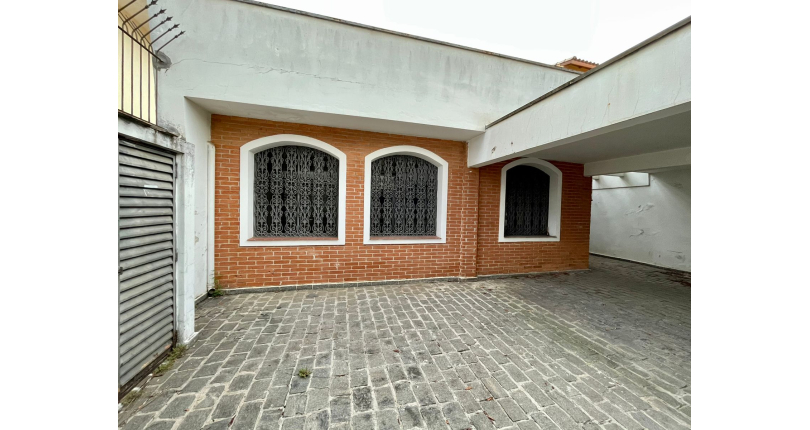 Casa Térrea à venda no Bairro do Parque São Domingos na Rua Artur Bastos