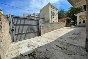 Casa à venda no Bairro da Vila Chica Luisa na Rua Ivacatinga
