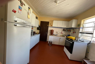 Casa à venda no Bairro da Vila Chica Luisa na Rua Ivacatinga