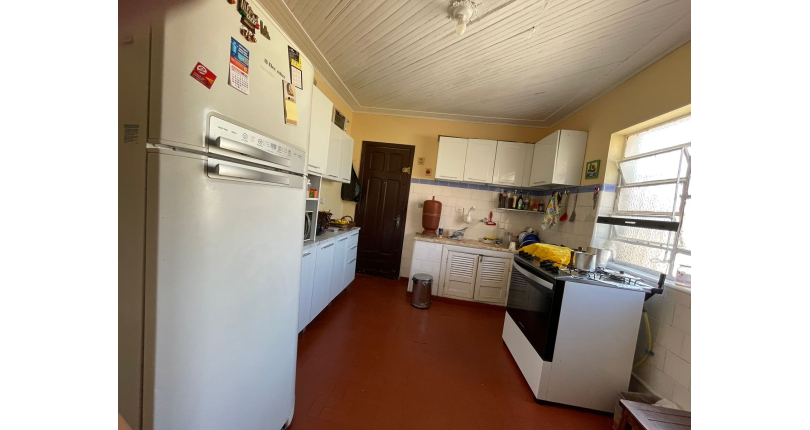 Casa à venda no Bairro da Vila Chica Luisa na Rua Ivacatinga