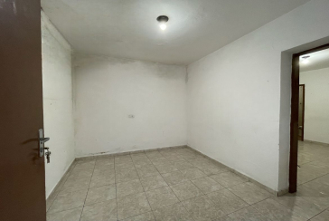 Casa Térrea à venda no Bairro do Jardim Mangalot na Rua Padre Aníbal Difrância