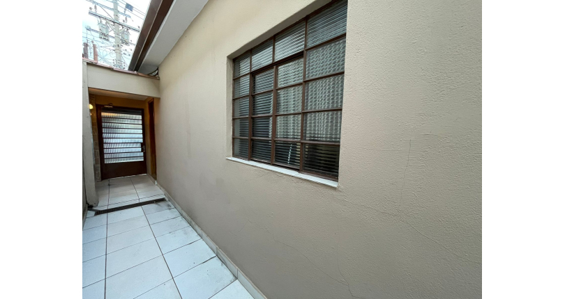 Casa Térrea à venda no Bairro do Jardim Mangalot na Rua Padre Aníbal Difrância