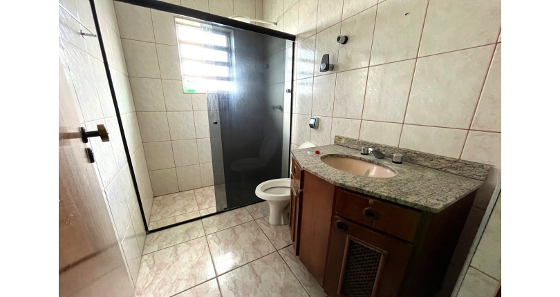 Sobrado à venda em Osasco no Bairro da Ayrosa na Rua Bariri