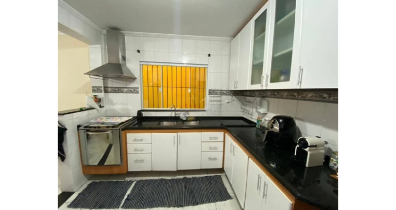 Sobrado à venda no Bairro do Parque São Domingos na Rua Waltrudes Correa