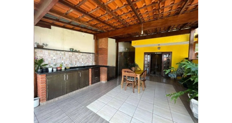 Sobrado à venda no Bairro do Parque São Domingos na Rua Waltrudes Correa