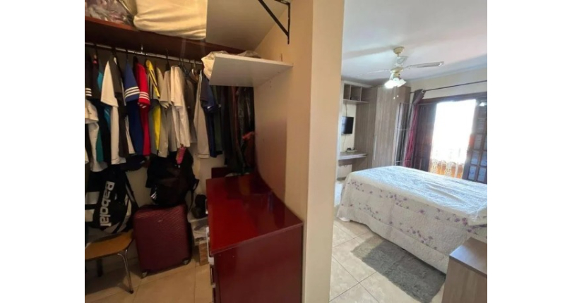 Sobrado à venda no Bairro do Parque São Domingos na Rua Waltrudes Correa