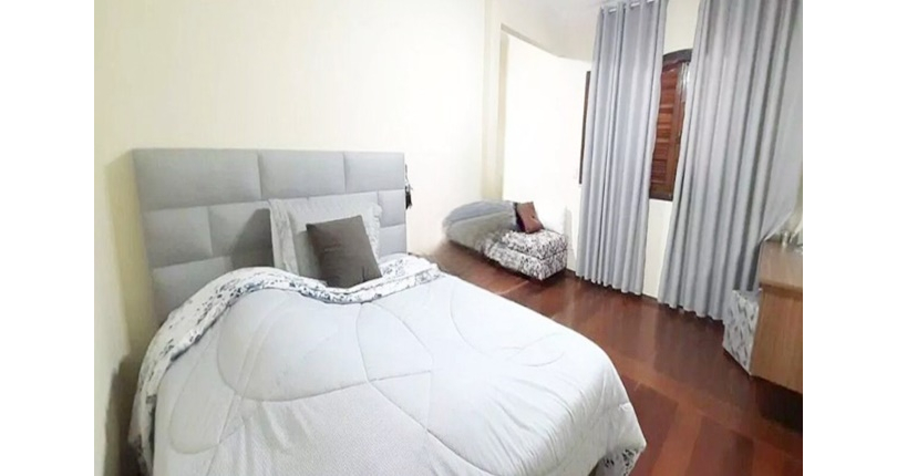 Sobrado à venda no Bairro do Jardim Líbano na Rua Maestro João de Souza Lima