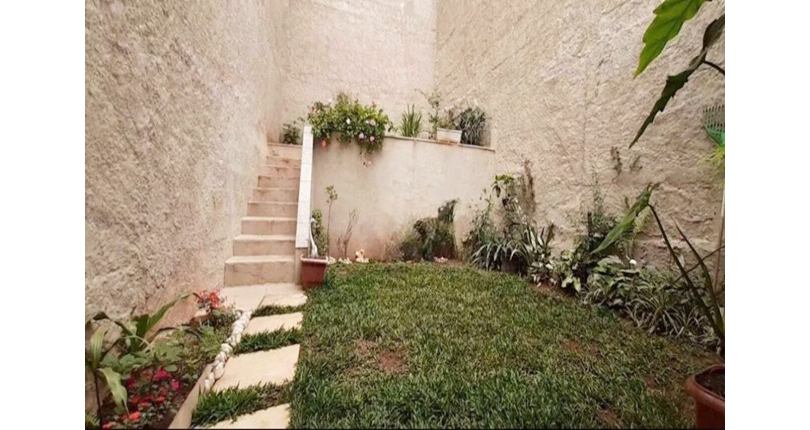 Sobrado à venda no Bairro do Jardim Líbano na Rua Maestro João de Souza Lima