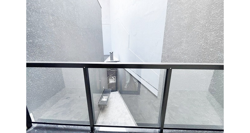 BELO Sobrado novo à venda no Bairro do Parque São Domingos na Avenida Joaquim de Magalhães 157