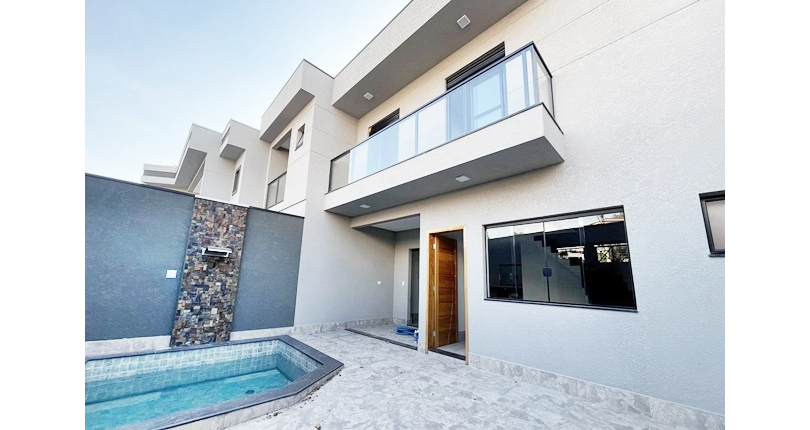 BELO Sobrado novo à venda no Bairro do Parque São Domingos na Avenida Joaquim de Magalhães 157