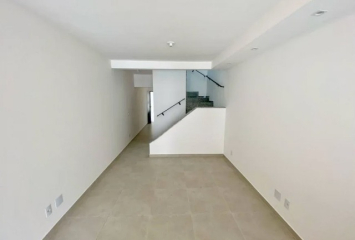 BELO Sobrado novo à venda no Bairro do Jardim Maristela no Rua Horácio Romeu 247