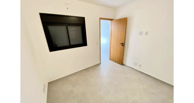 BELO Sobrado novo à venda no Bairro do Jardim Maristela no Rua Horácio Romeu 245