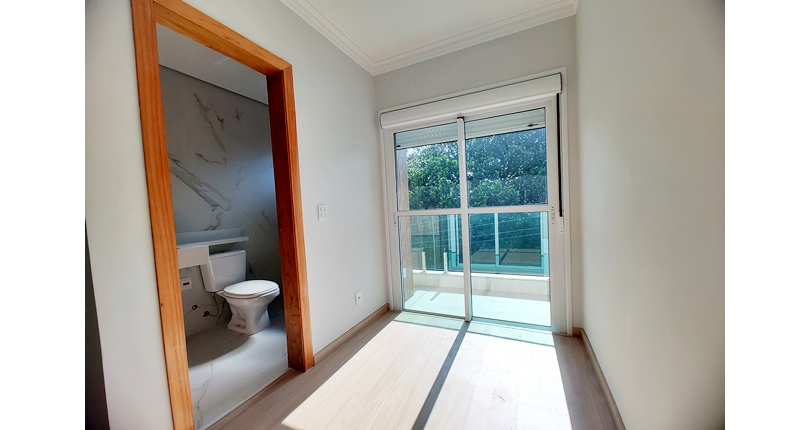 Sobrado à venda Rua Crispim Santos, 208, Jardim Regina - Imóveis à Venda