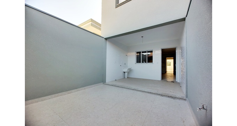 Sobrado à venda Rua Crispim Santos, 208, Jardim Regina - Imóveis à Venda