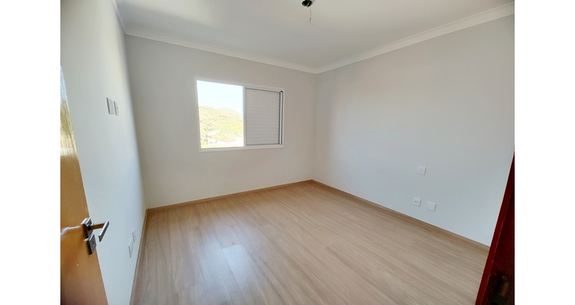 Sobrado à venda Rua Crispim Santos, 208, Jardim Regina - Imóveis à Venda