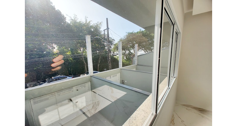 Sobrado à venda Rua Crispim Santos, 208, Jardim Regina - Imóveis à Venda