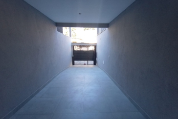 Lindo Sobrado novo à venda no Bairro do Jardim Maristela no Rua Adriano Ariani 40,