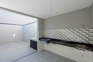 Lindo Sobrado novo à venda no Bairro do Jardim Maristela no Rua Adriano Ariani 40,