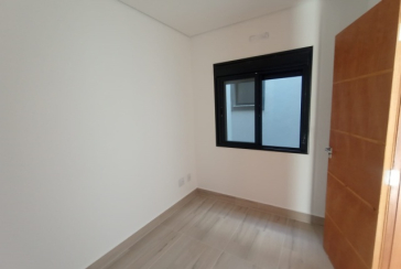 Lindo Sobrado novo à venda no Bairro do Jardim Maristela no Rua Adriano Ariani 32,