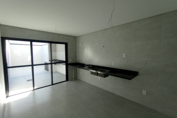 Lindo Sobrado novo à venda no Bairro do Jardim Maristela no Rua Adriano Ariani 32,