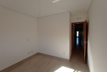 Lindo Sobrado novo à venda no Bairro do Jardim Maristela no Rua Adriano Ariani 32,