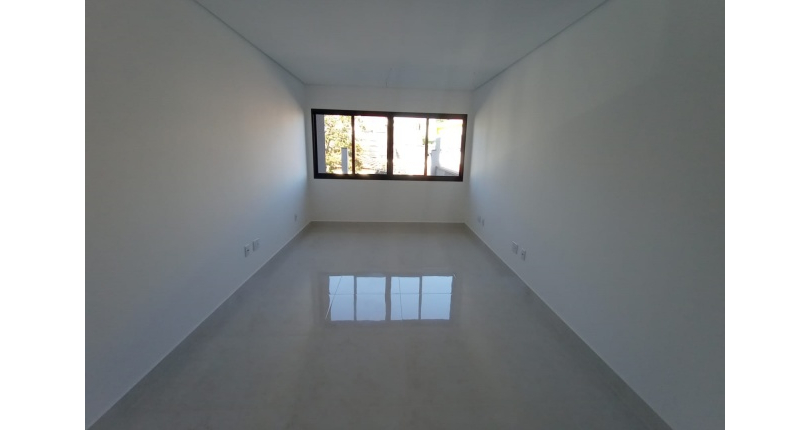 Lindo Sobrado novo à venda no Bairro do Jardim Maristela no Rua Adriano Ariani 32,