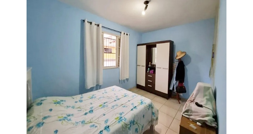 Sobrado à venda no Bairro do Jardim Mangalot na Rua George Samuel,