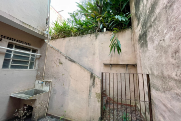 Sobrado à venda no Bairro da Chácara Inglesa na Rua Doutor Augusto Andrade