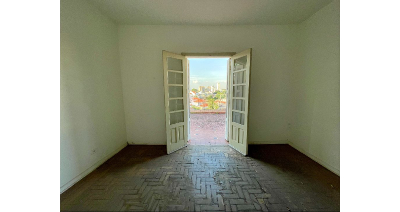 Sobrado à venda no Bairro da Chácara Inglesa na Rua Doutor Augusto Andrade