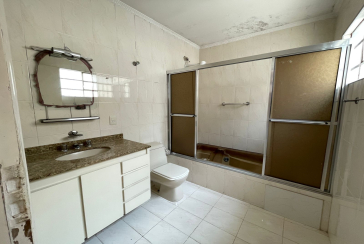 Sobrado à venda no Bairro do Parque São Domingos na Rua Doutor Odon Carlos de Figueiredo Ferraz