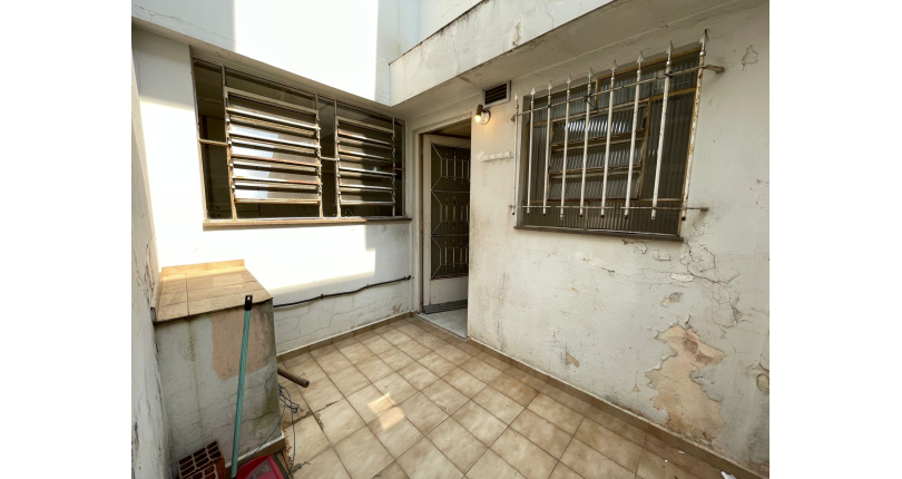 Sobrado à venda no Bairro do Parque São Domingos na Rua Doutor Odon Carlos de Figueiredo Ferraz