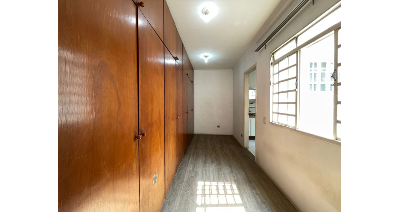 Sobrado à venda no Bairro do Parque São Domingos na Rua Doutor Odon Carlos de Figueiredo Ferraz