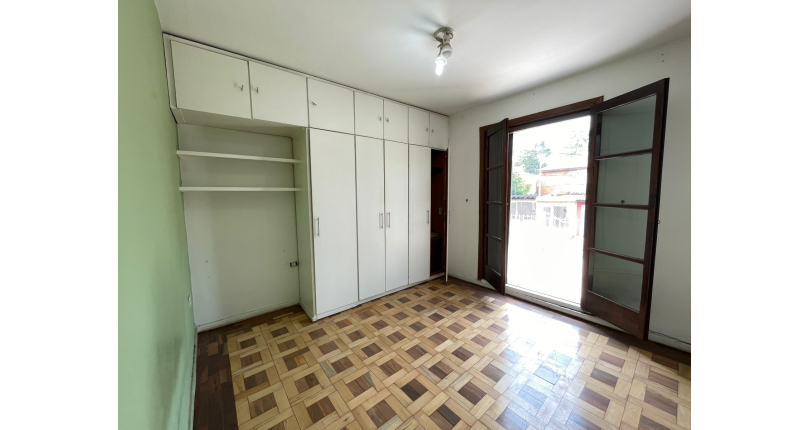 Sobrado à venda no Bairro do Parque São Domingos na Rua Doutor Odon Carlos de Figueiredo Ferraz