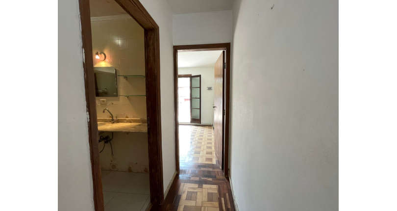 Sobrado à venda no Bairro do Parque São Domingos na Rua Doutor Odon Carlos de Figueiredo Ferraz