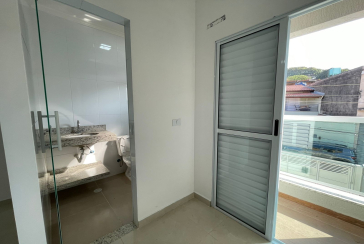 Sobrado novo à venda no Bairro da Vila Perus na Rua Sertão de Canudos 102,