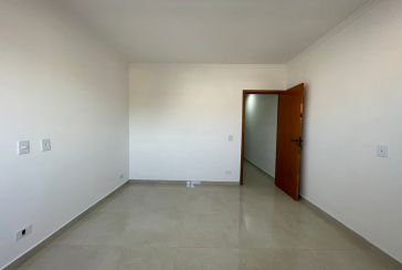 Sobrado novo à venda no Bairro da Vila Perus na Rua Sertão de Canudos 102,