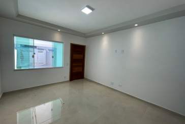 Sobrado novo à venda no Bairro da Vila Perus na Rua Sertão de Canudos 102,