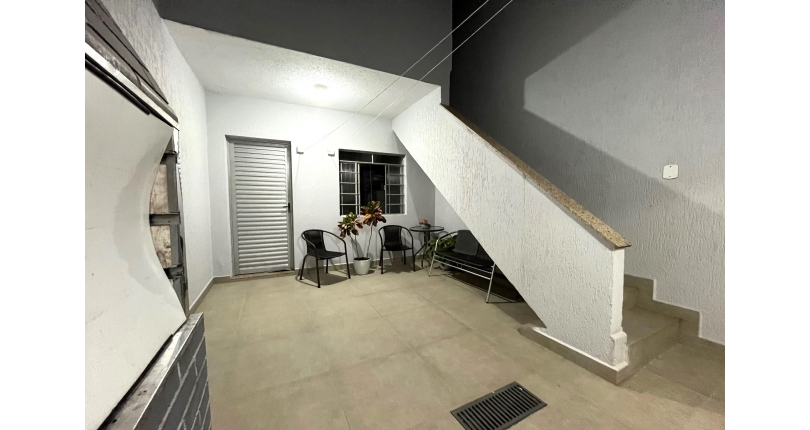 Belíssimo Sobrado à venda no Bairro do Conjunto Residencial Vista Verde 