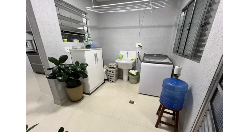 Belíssimo Sobrado à venda no Bairro do Conjunto Residencial Vista Verde 